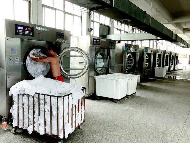 酒店衛(wèi)生危機 從武漢洗滌廠關停看床單反復使用的監(jiān)管困境